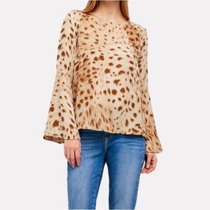 L'Agence Silk Dylan Cheetah Animal Print Y2K Bell Sleeve Blouse Extra Small Tall